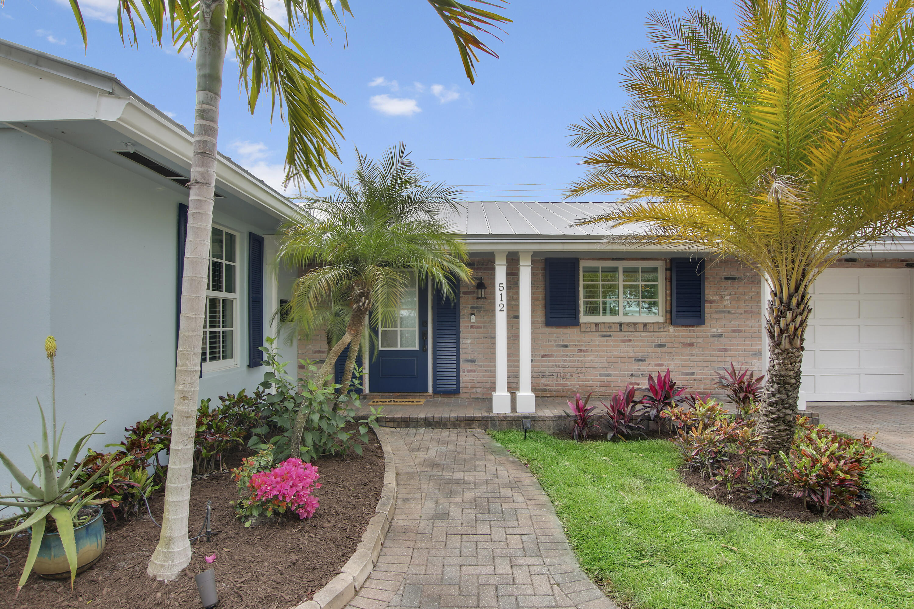512 Inlet Road North Palm Beach, FL 33408 - Photo 5 of 44 House1-35