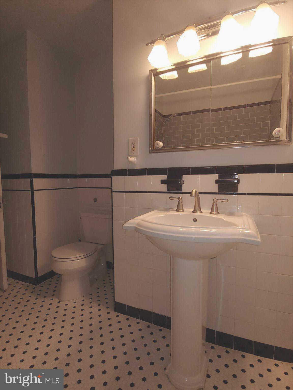 131 Green Valley Road Upper Darby, PA 19082 - Photo 22 of 32 Gallery Image 22