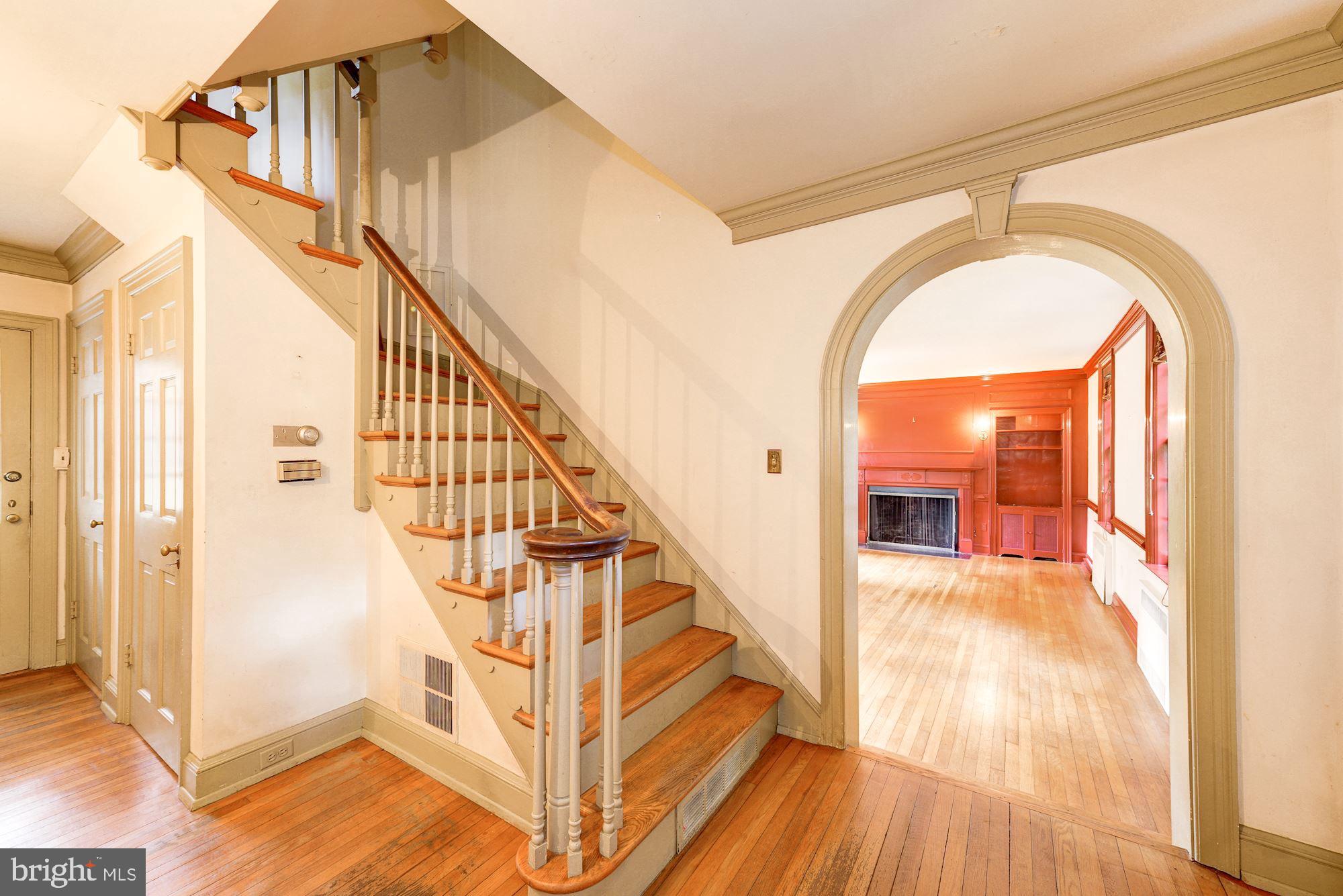 2035 Parkside Drive Northwest Washington, DC 20012 - Photo 7 of 17 Foyer