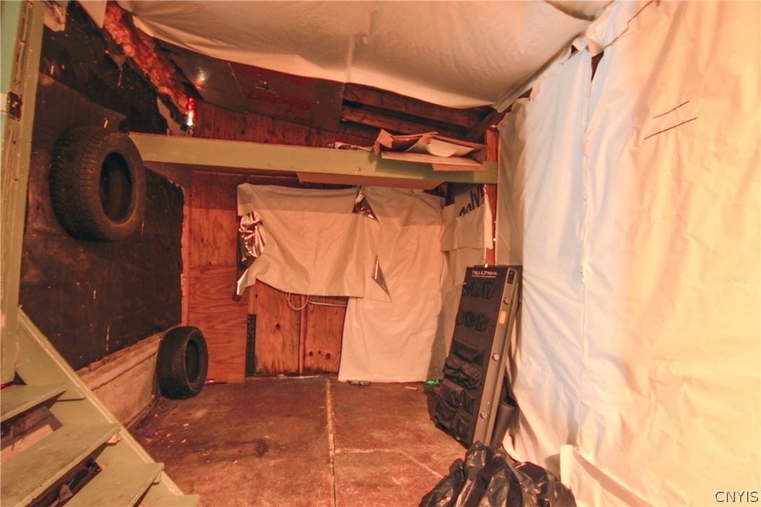 5319 Bear Road Clay, NY 13212 - Photo 12 of 23 Storage