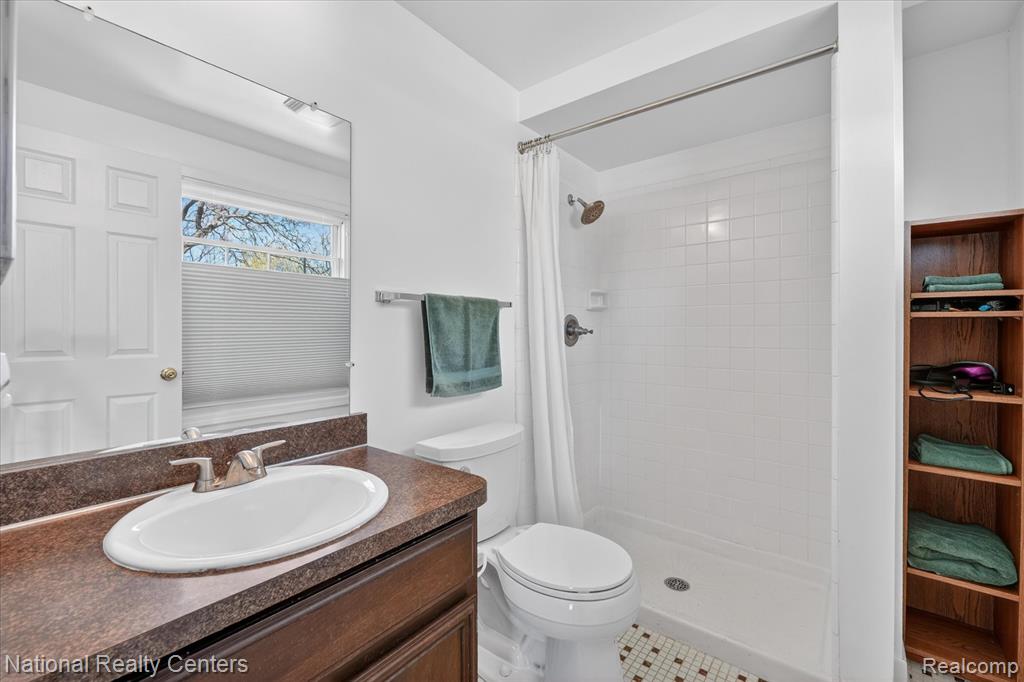 35419 Curtis Road Livonia, MI 48152 - Photo 32 of 53 Gallery Image 32