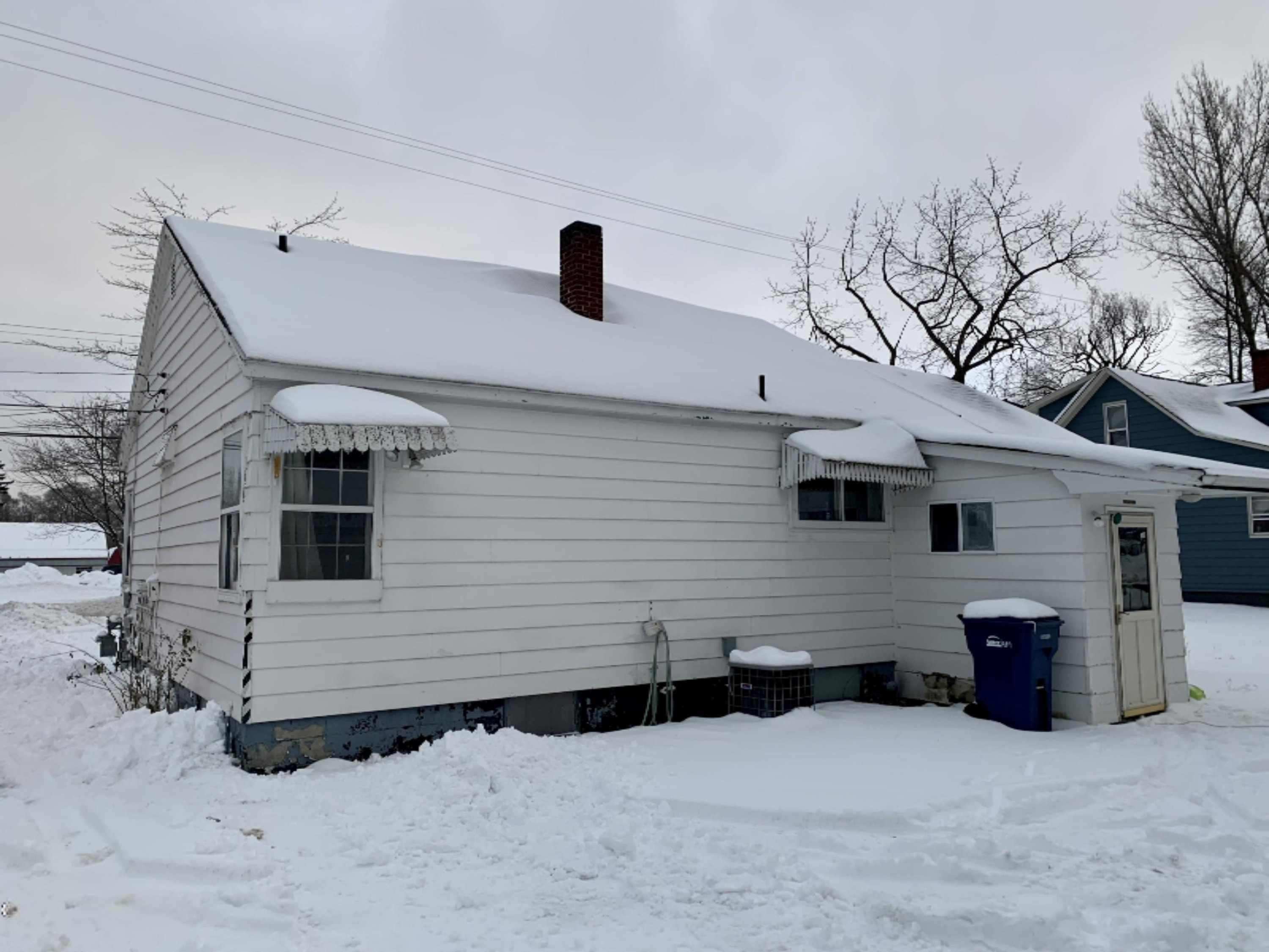 761 South Chestnut Street Reed City, MI 49677 - Photo 2 of 12 IMG-1508