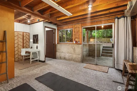 $1,450,000 | 12210 Northeast 64th Street, Kirkland, WA 98033