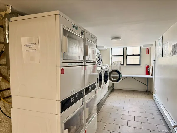 $15,000 | 65 West Broadway, Unit 2G, Long Beach, NY 11561