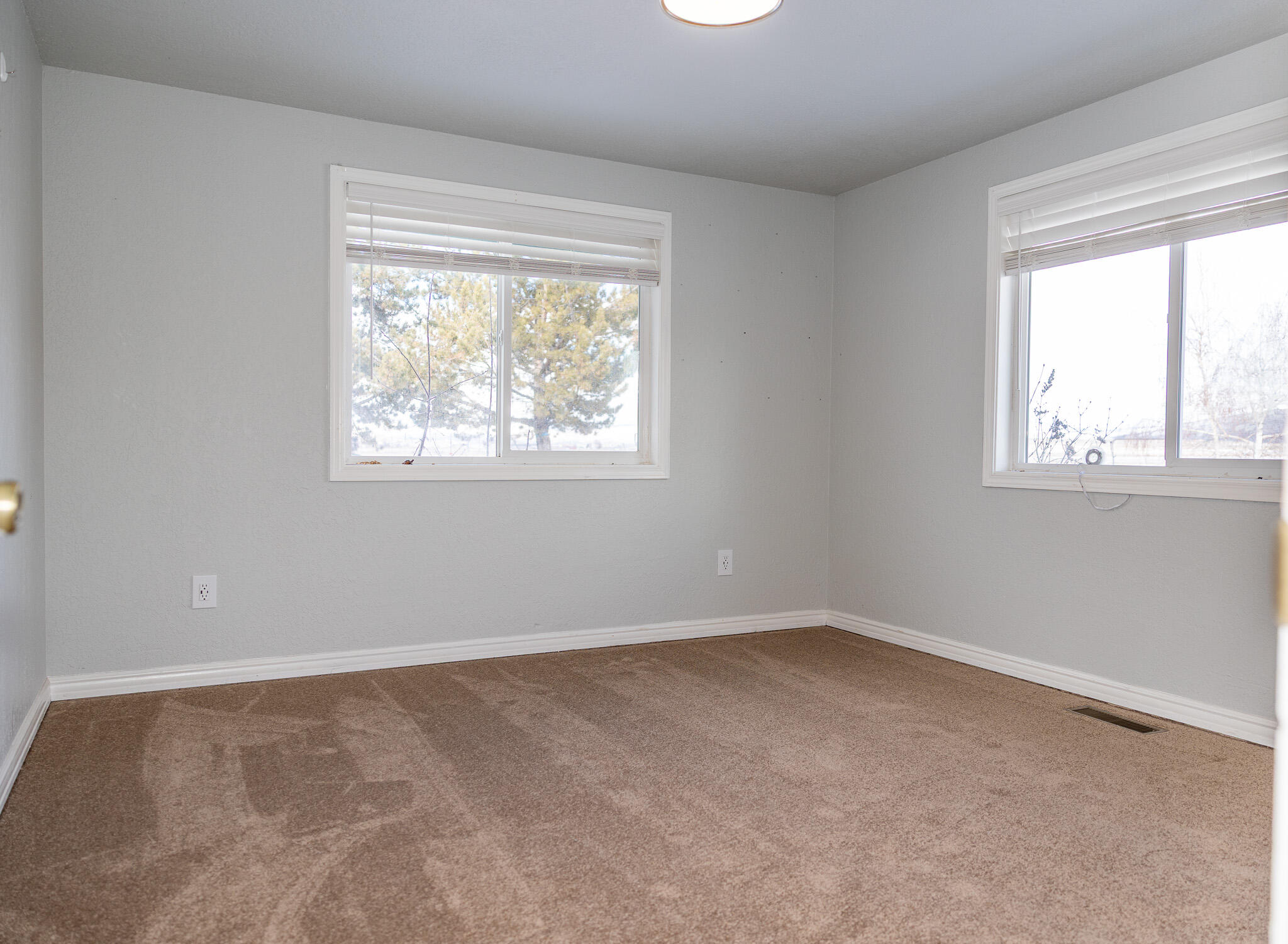 521 Old Midland Road Klamath Falls, OR 97603 - Photo 23 of 48 23