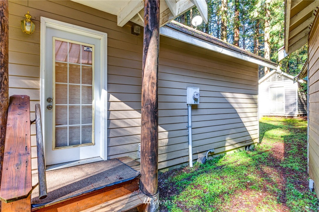 13007 Welcome Road Glacier, WA 98244 - Photo 3 of 26 Gallery Image 3
