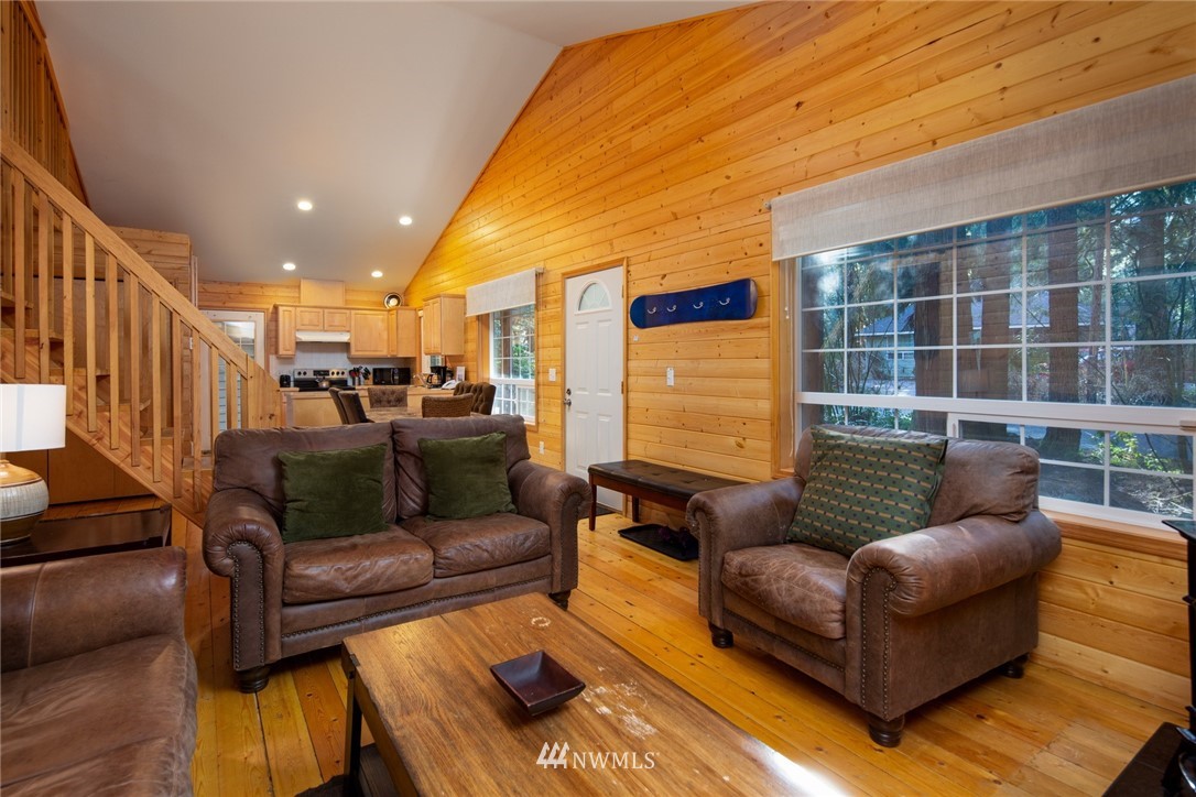 13007 Welcome Road Glacier, WA 98244 - Photo 6 of 26 Gallery Image 6