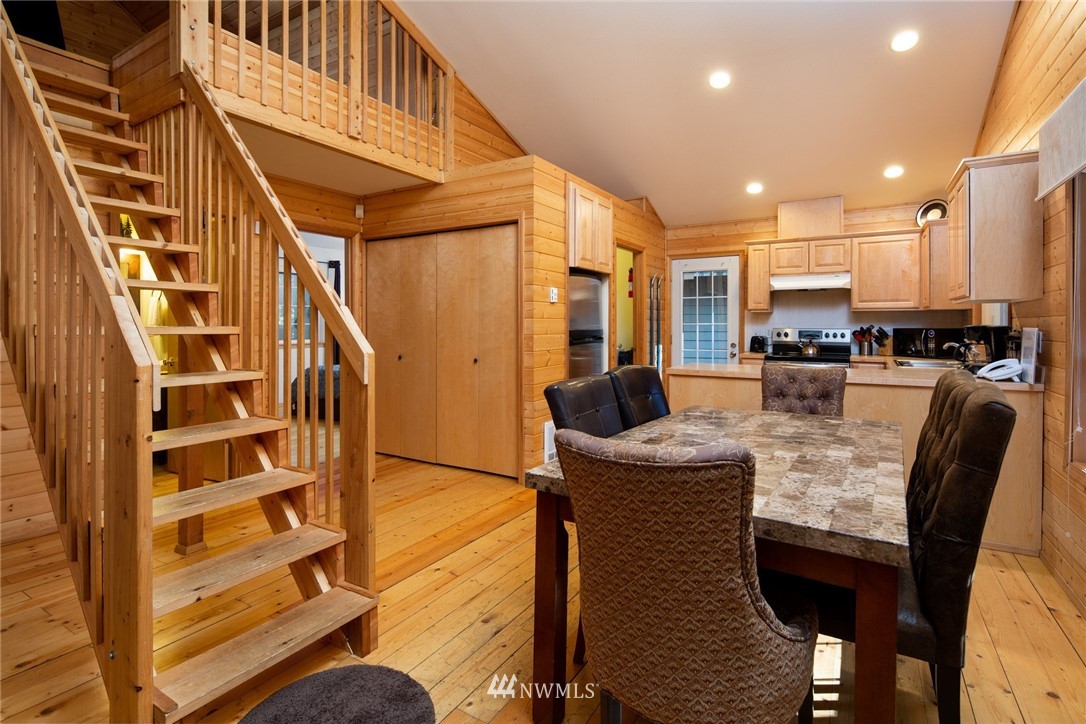 13007 Welcome Road Glacier, WA 98244 - Photo 10 of 26 Gallery Image 10
