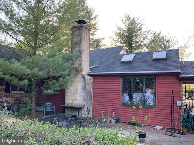 551 New Road Southampton, PA 18966 - Photo 17 of 25 Exterior Rear
