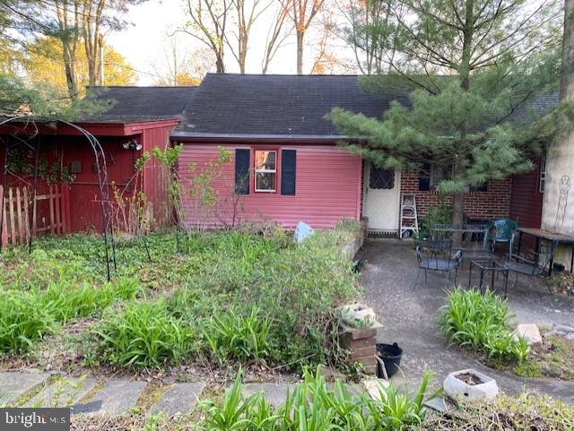 551 New Road Southampton, PA 18966 - Photo 20 of 25 Exterior Rear