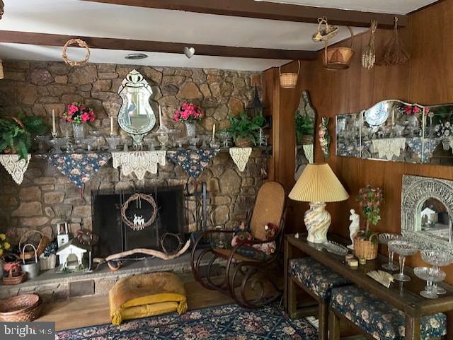 551 New Road Southampton, PA 18966 - Photo 8 of 25 Living Room