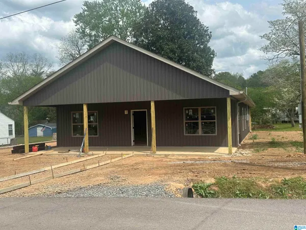 $305,000 | 289 College Street, Blountsville, AL 35031
