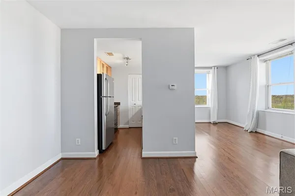 $159,900 | 5330 Pershing Avenue, Unit 807, St. Louis, MO 63112