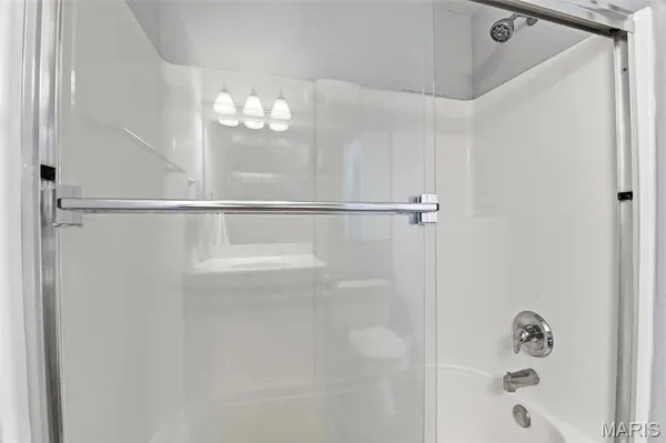 $159,900 | 5330 Pershing Avenue, Unit 807, St. Louis, MO 63112
