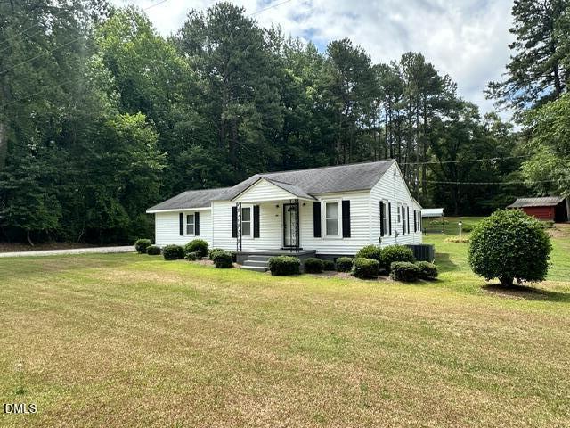 560 Clyde Pearce Road Zebulon, NC 27597 - Photo 3 of 15 IMG_2427