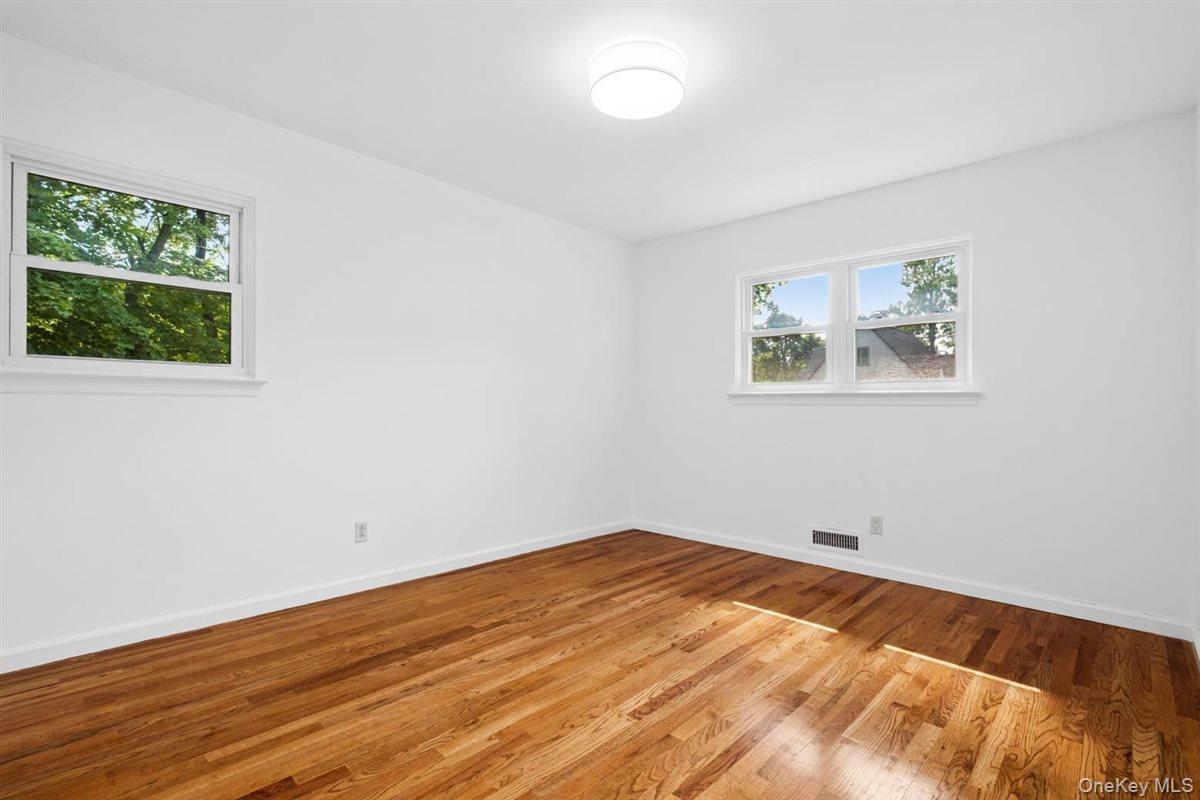 36 Chatham Road New Rochelle, NY 10804 - Photo 11 of 21 Gallery Image 11
