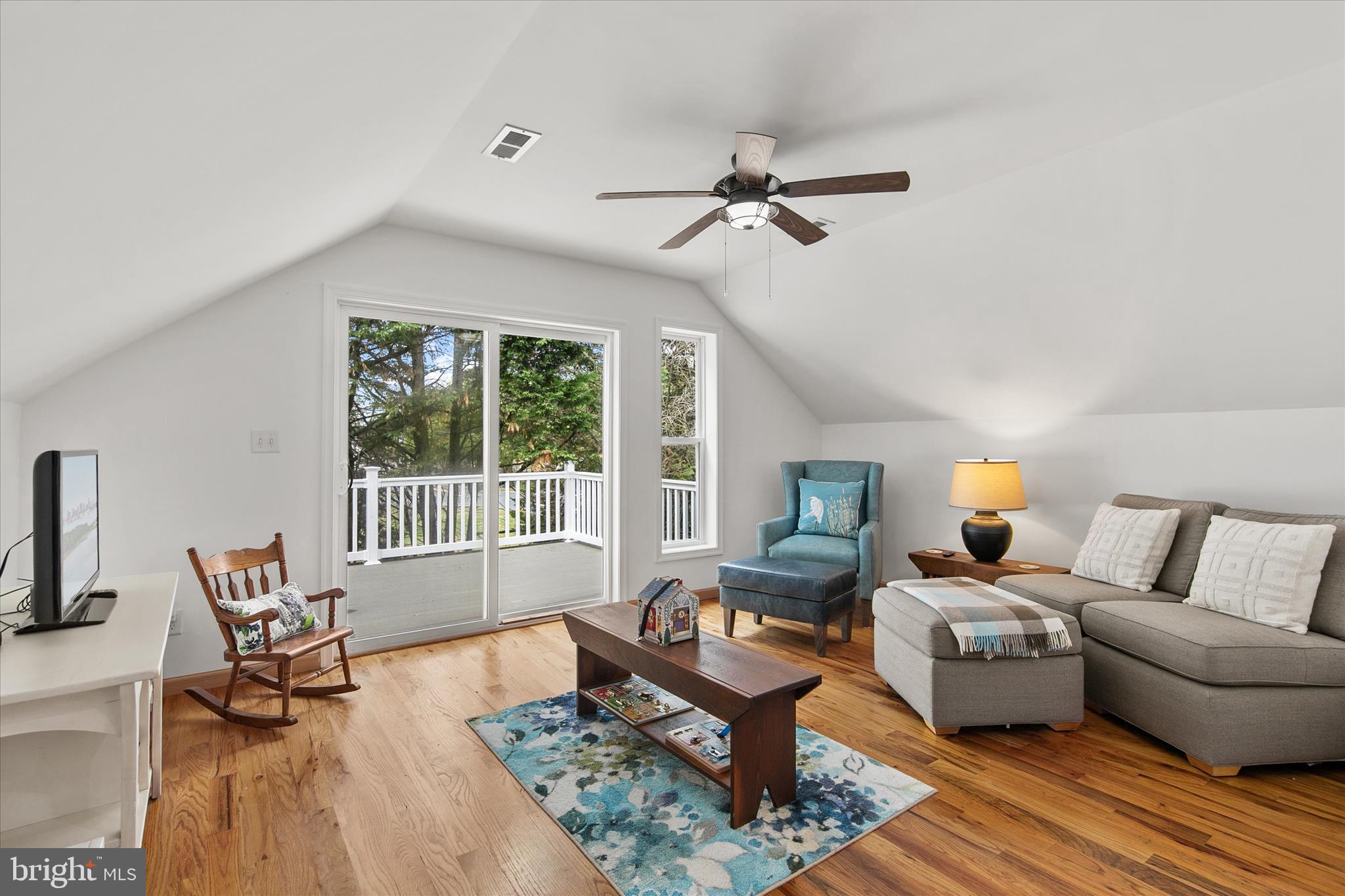 28880 Hudson Road Dagsboro, DE 19939 - Photo 23 of 55 Upper Level Family Room opens to Sun Deck