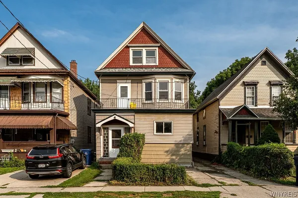 $234,900 | 68 Princeton Place, Buffalo, NY 14210