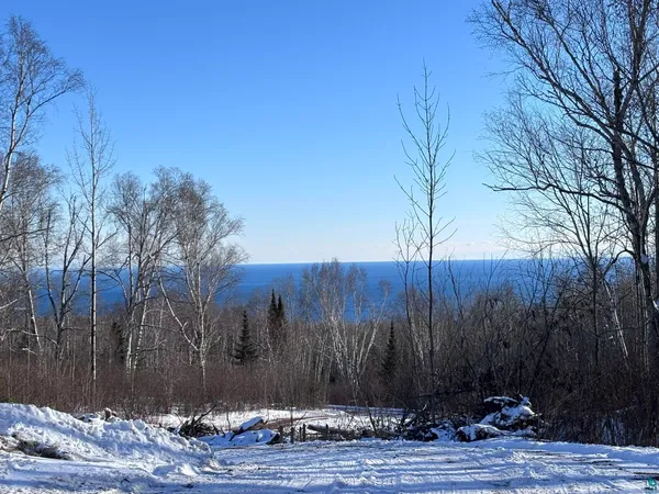 $385,000 | 71 Murphy Drive, Grand Marais, MN 55604