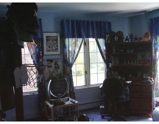 99 Barnard Road Marlborough, MA 01752 - Photo 13 of 18 Gallery Image 13