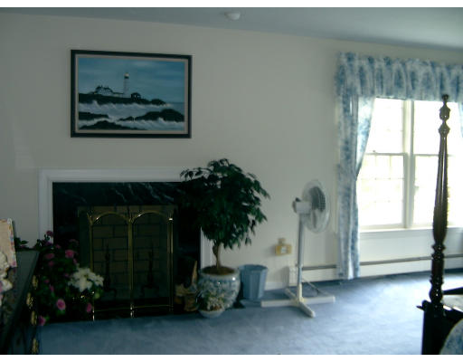 99 Barnard Road Marlborough, MA 01752 - Photo 15 of 18 Gallery Image 15