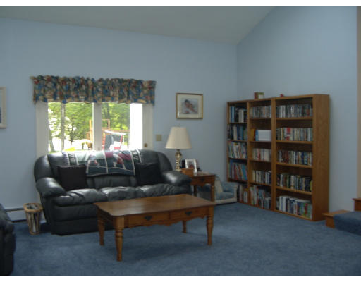 99 Barnard Road Marlborough, MA 01752 - Photo 9 of 18 Gallery Image 9