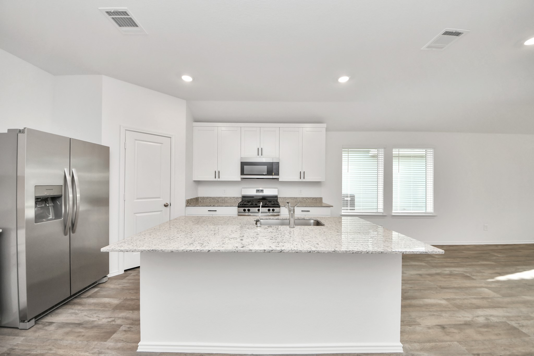 31426 Verona Ridge Drive Fulshear, TX 77441 - Photo 11 of 43 Gallery Image 11