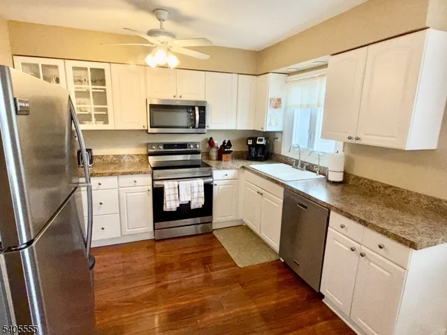 $2,700 | 203 Columbia Common, Hillsborough, NJ 08844