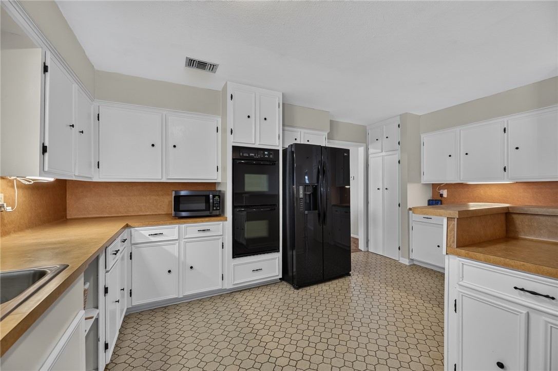 152 Zenna Drive Mathis, TX 78368 - Photo 11 of 39 Gallery Image 11