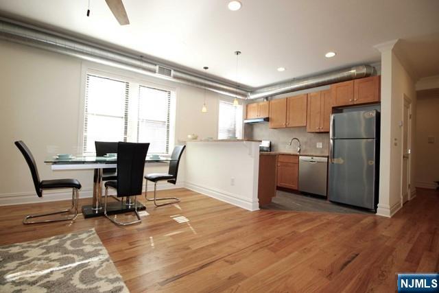 855 Broad Avenue, Unit 25 Ridgefield, NJ 07657 - Photo 2 of 29