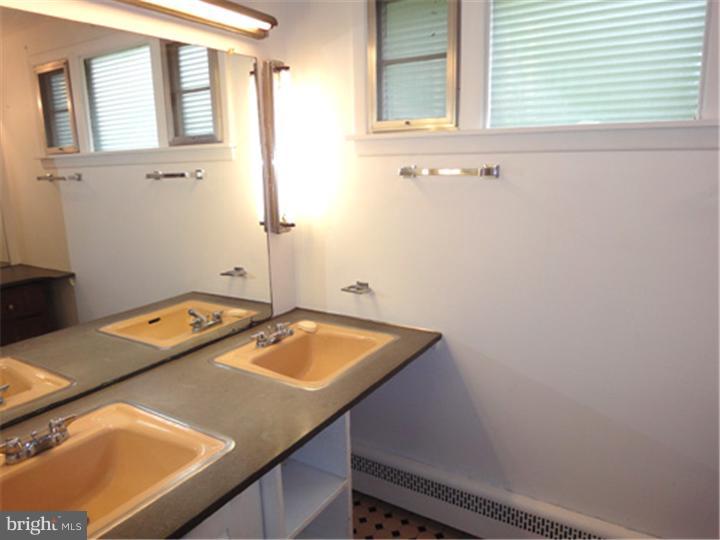 11 Braxton Road Bryn Mawr, PA 19010 - Photo 11 of 17 Bathroom