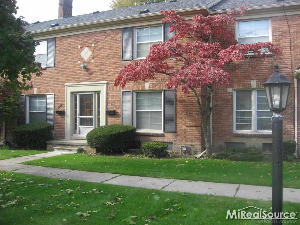 935 Vernier Road Grosse Pointe, MI 48236 - Photo 1 of 5