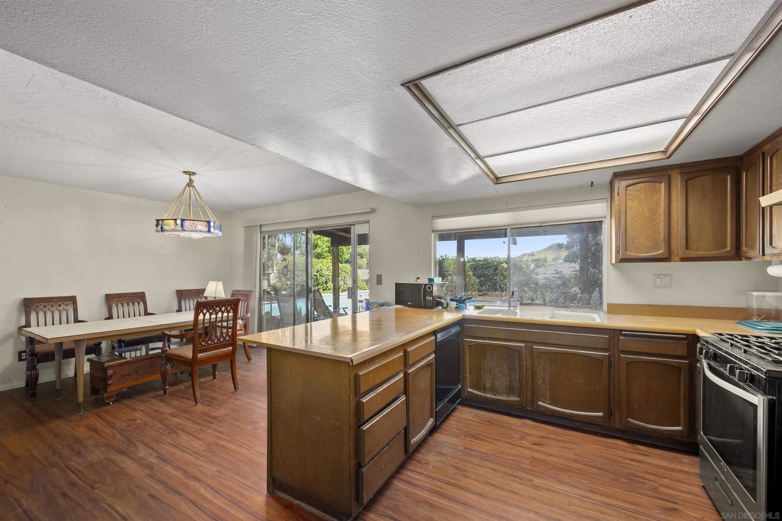 8621 Dunwoodie Road Santee, CA 92071 - Photo 16 of 40 Gallery Image 16