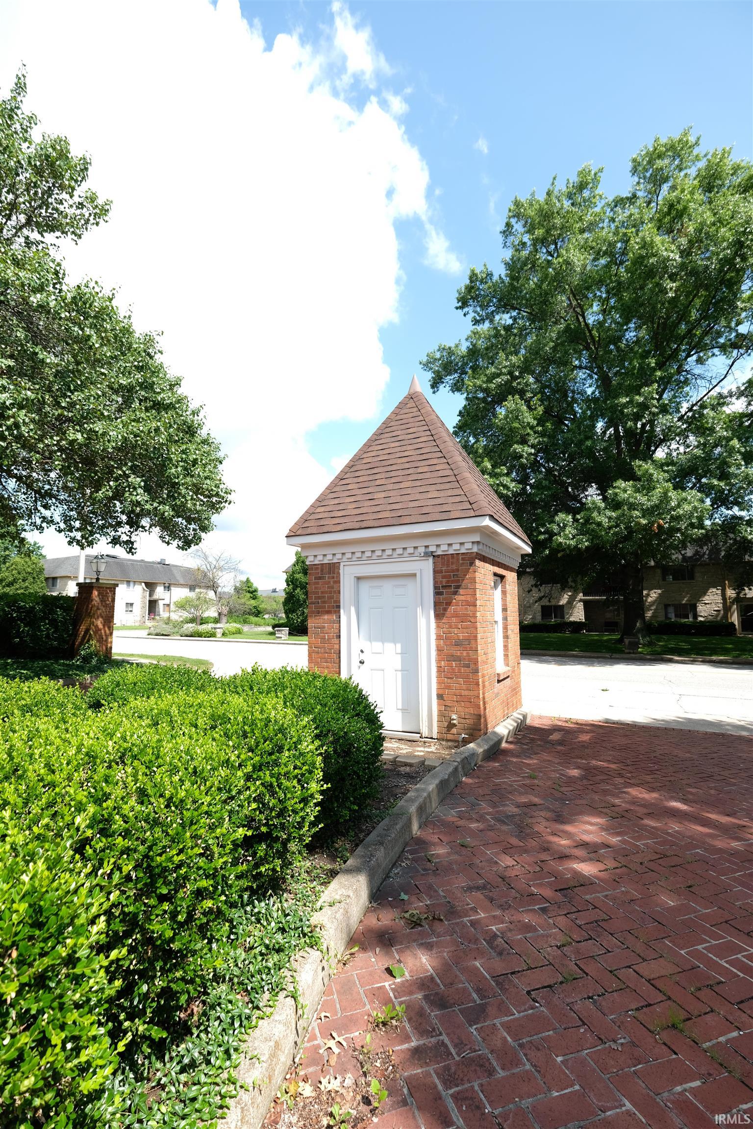 2606 East 2nd Street, Unit D Bloomington, IN 47401 - Photo 3 of 30