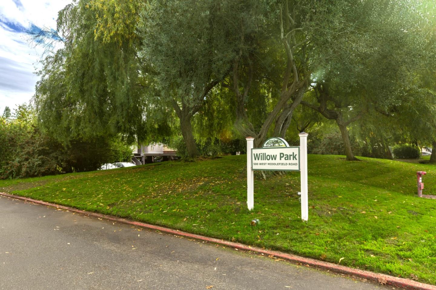 500 West Middlefield Road, Unit 18 Mountain View, CA 94043 - Photo 1 of 31 Gallery Image 1