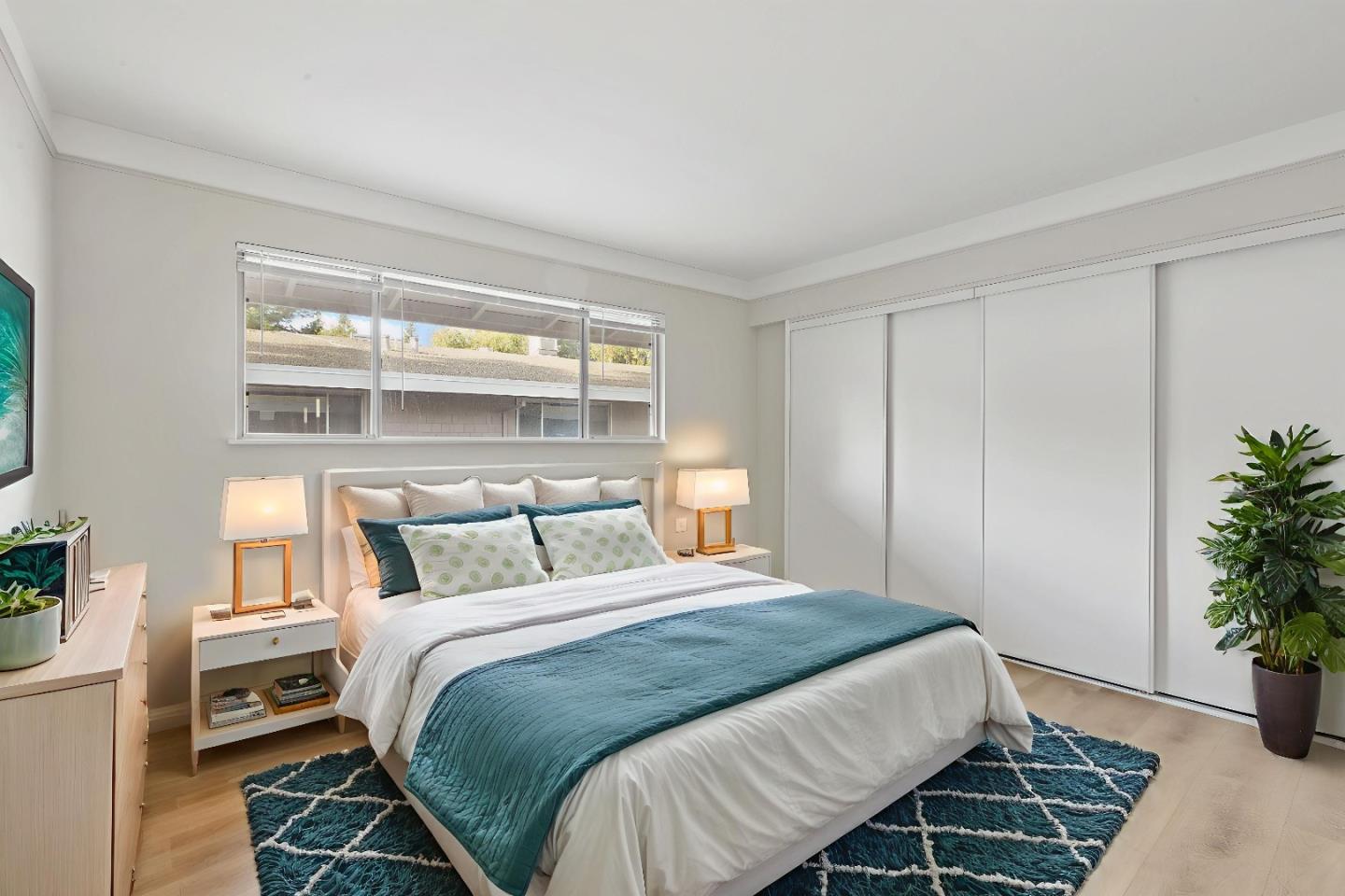 500 West Middlefield Road, Unit 18 Mountain View, CA 94043 - Photo 17 of 31 Gallery Image 17