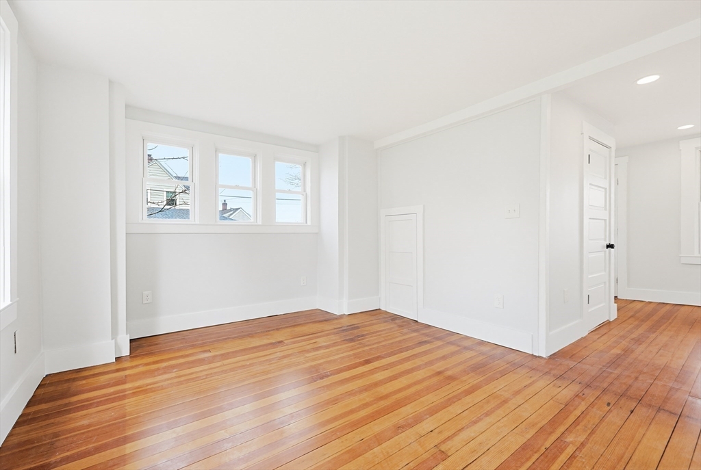 8 Hampton Circle Hull, MA 02045 - Photo 11 of 20