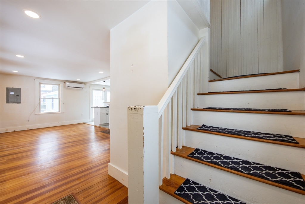8 Hampton Circle Hull, MA 02045 - Photo 13 of 20