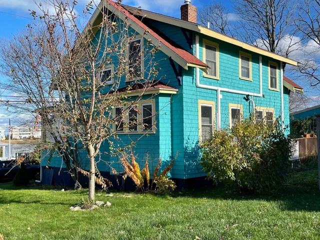 $610,000 | 8 Hampton Circle, Hull, MA 02045