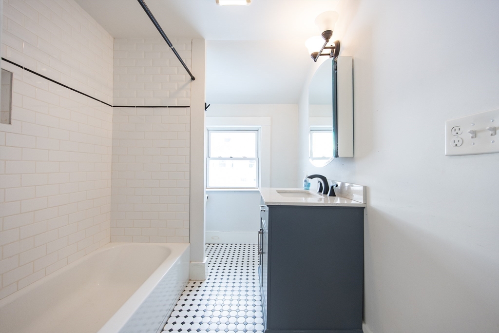 8 Hampton Circle Hull, MA 02045 - Photo 22 of 28