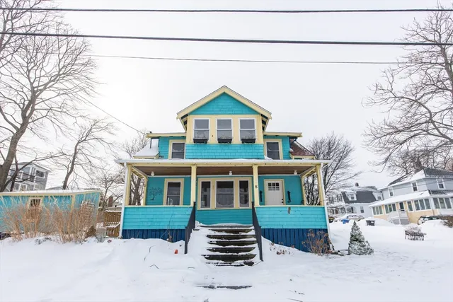 $610,000 | 8 Hampton Circle, Hull, MA 02045