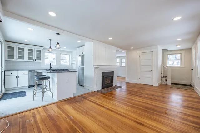 $610,000 | 8 Hampton Circle, Hull, MA 02045