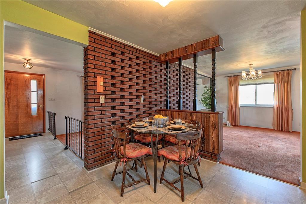 501 Ridgeview Road Mount Pleasant, PA 15666 - Photo 12 of 35 a dining room with furniture and window