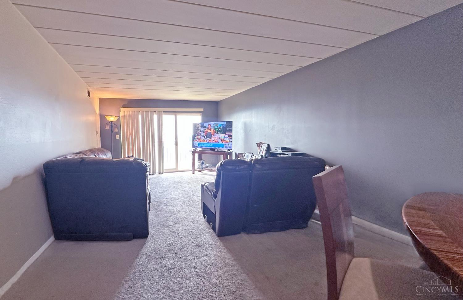 2680 Lehman Road, Unit C302 Cincinnati, OH 45204 - Photo 7 of 22