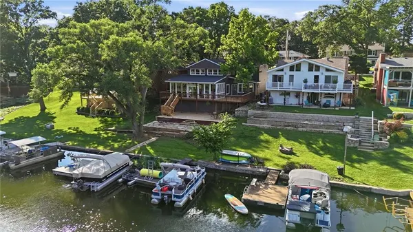 $774,900 | 859 Northwest South Shore Drive, Kansas City, MO 64151