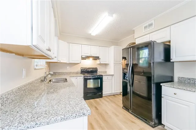 $1,895 | 524 Stacey Drive, Belton, MO 64012