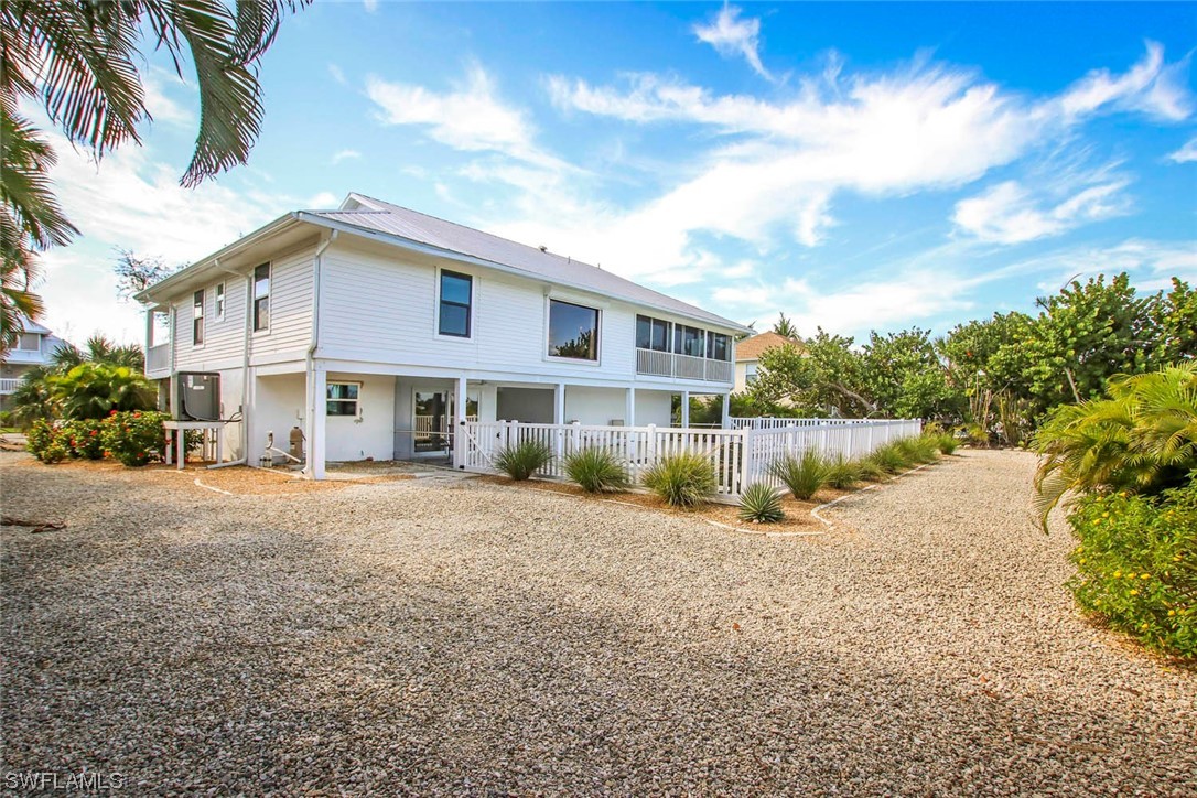 1213 Sand Castle Road Sanibel, FL 33957 - Photo 33 of 43 Gallery Image 33