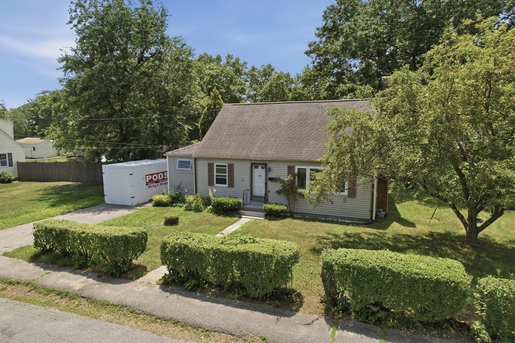 6 Meadowbrook Road Hudson, MA 01749 - Photo 21 of 39