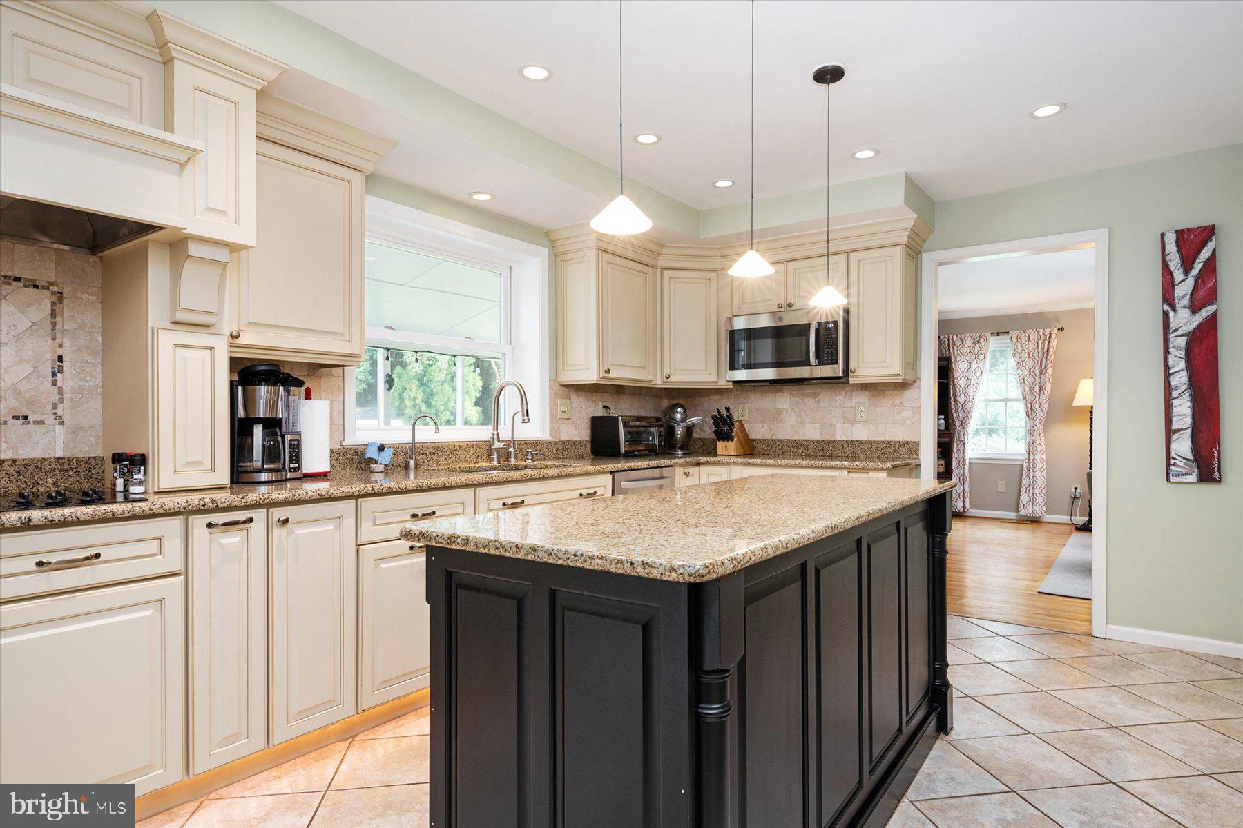 13717 Killarney Court Phoenix, MD 21131 - Photo 22 of 59 Kitchen