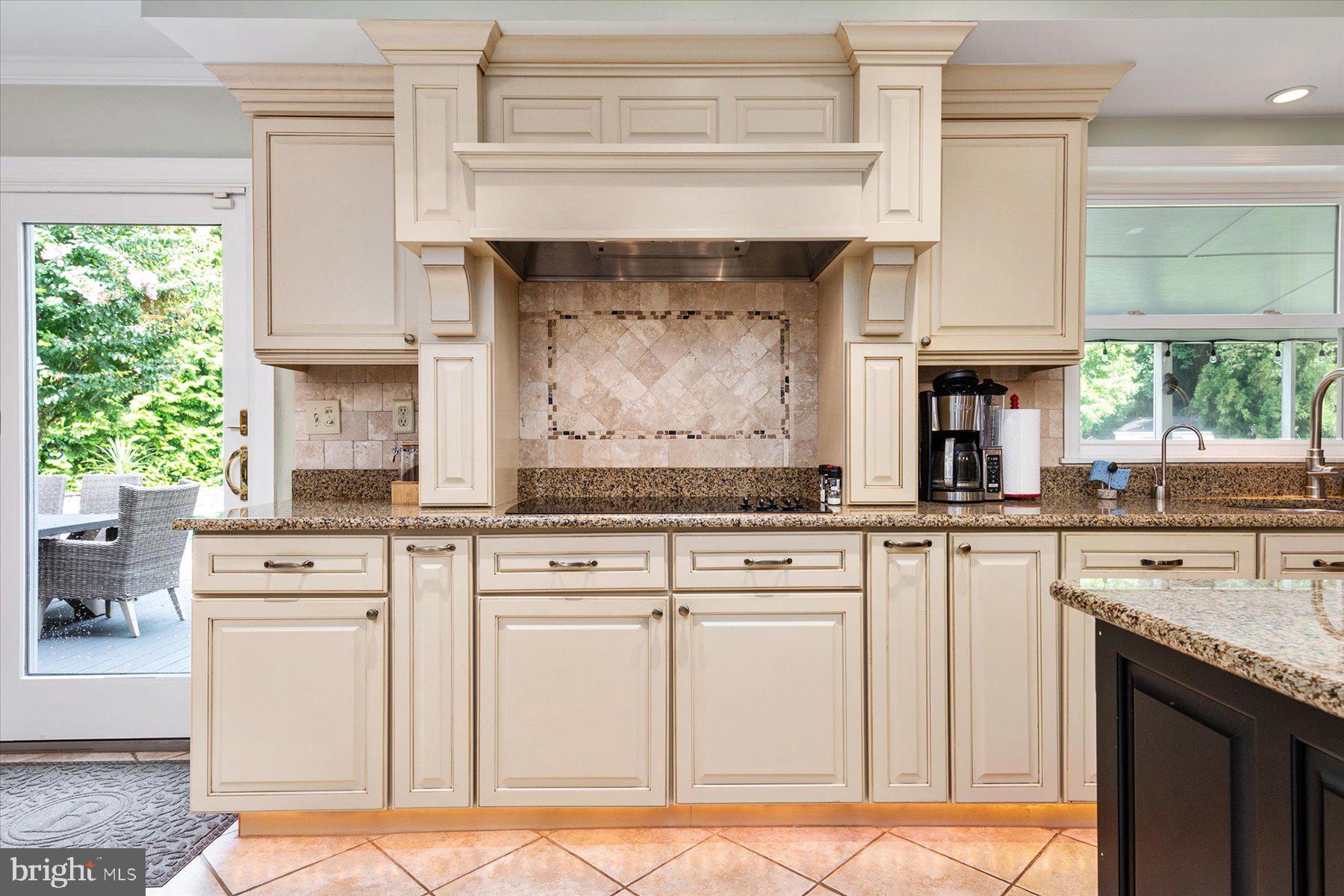 13717 Killarney Court Phoenix, MD 21131 - Photo 23 of 59 Kitchen